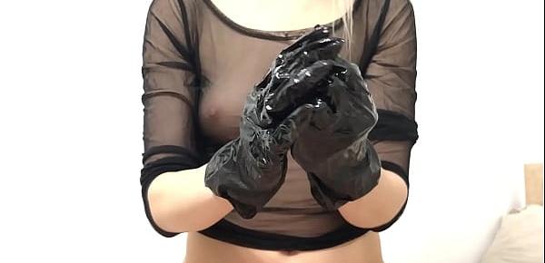 Sexy Queen Makes Handjob in Latex Gloves